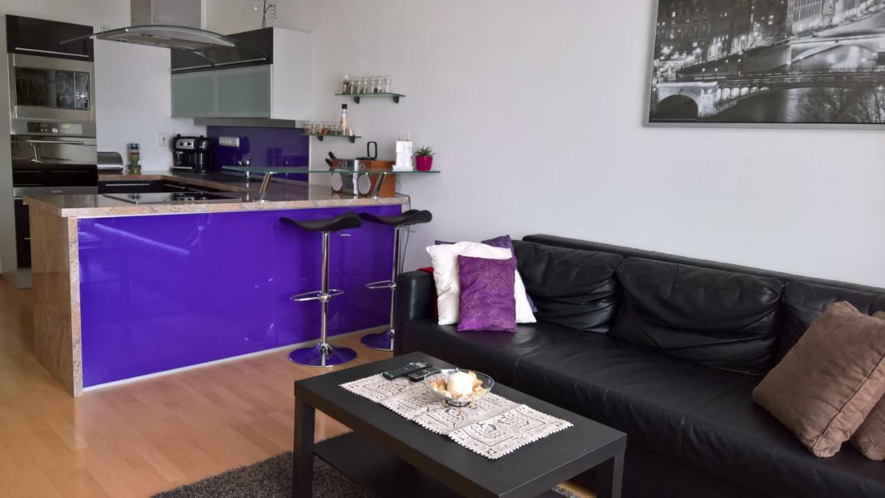 Apartman Zderadova Бърно Екстериор снимка