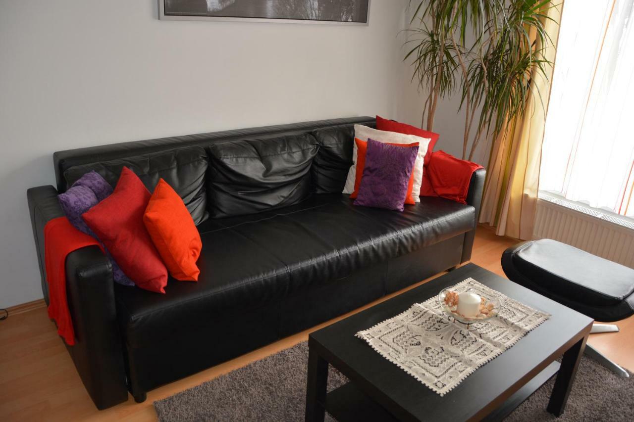 Apartman Zderadova Бърно Екстериор снимка